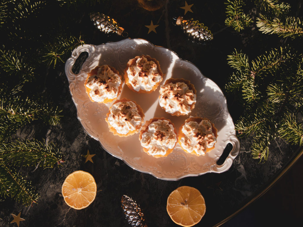 Recept na bezlepkové košíčky plněné citrónovým krémem Lemon Curd ve stylu Tarteletek. 