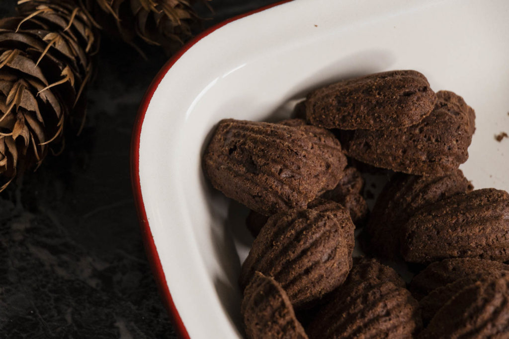 Bezlepkové pracny - recept podle Kateřiny s čokoládou, oříšky a kořením.