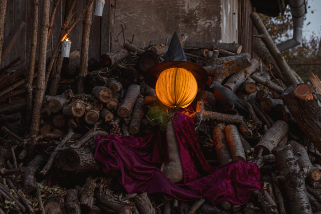 Halloweenská čarodějnice DIY