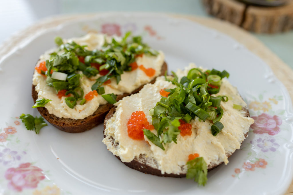 Recept na vajíčkovou pomazánku s tvarohem a cottage sýrem